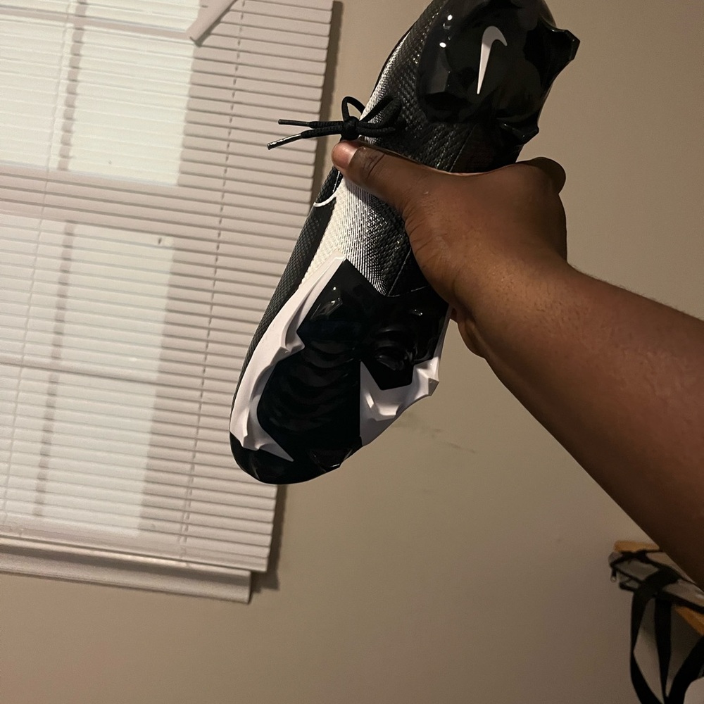 Nike Black and White Athletic Shoes